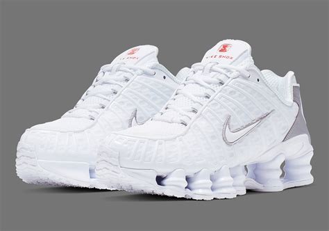 Weiße Nike Shox online 